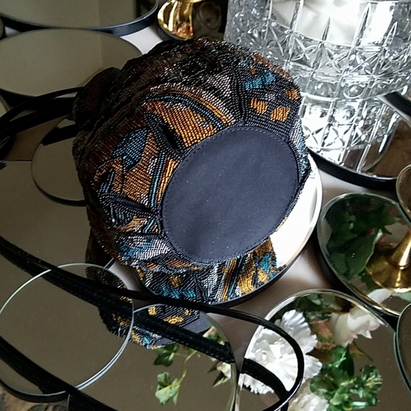 Purse - Picture 2 of 4